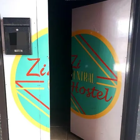 Zizi *