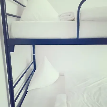 Zizi Hostal Varsovia